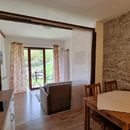 Krasne Zatisi Apartment